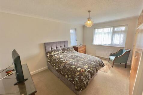 Bedroom One.jpg