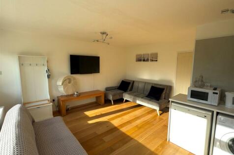 Living Area.jpg