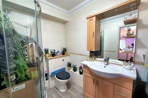 Ensuite.jpg