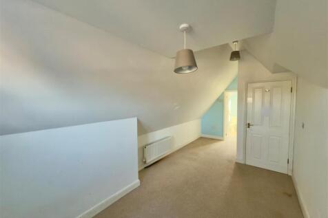 Master Bedroom 2.jpg
