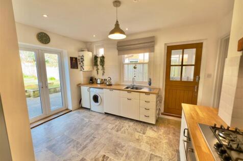 Kitchen 3.jpg