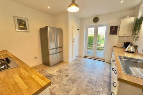 Kitchen 4.jpg