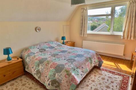 Bedroom 2.jpg