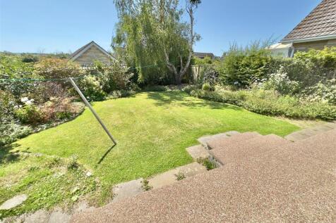 Rear Garden 2.jpg
