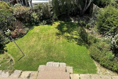 Rear Garden 1.jpg