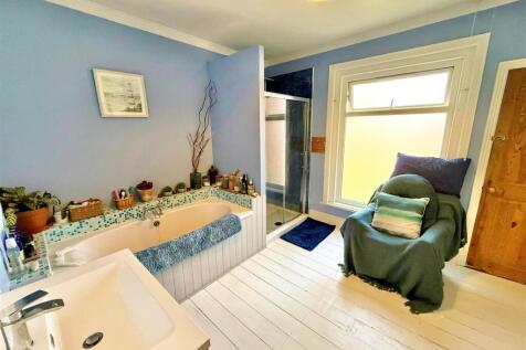 Bath &amp; Shower Room.jpg