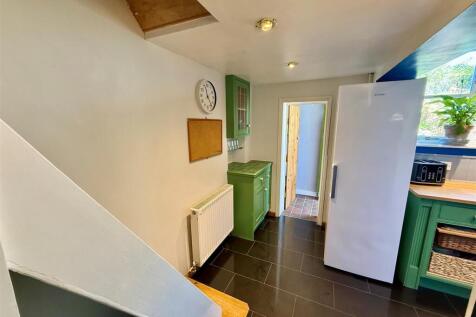 Kitchen 4.jpg
