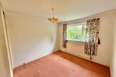 Bedroom One.jpg