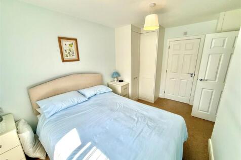 Bedroom One.jpg