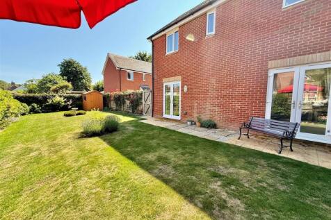 Rear Garden 2.jpg