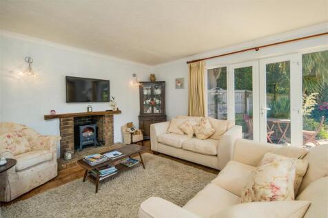 Down Cottage Lounge