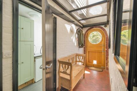 Boot Room and Passage