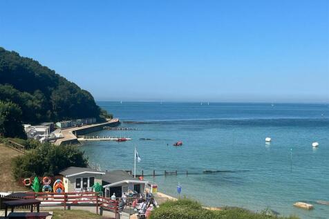 Colwell Bay Eateries and beach shops.jpg