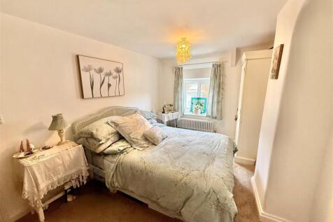 Bedroom One.jpg