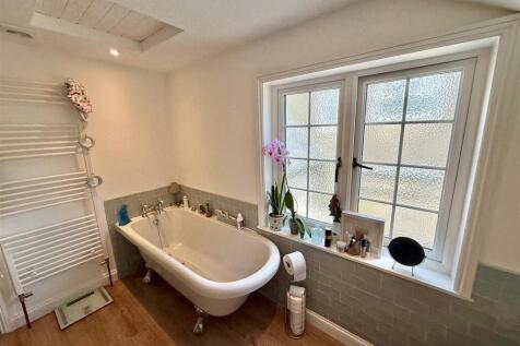 Bath and Shower Room 3.jpg