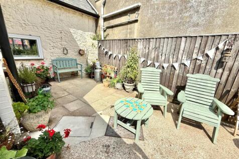 Rear Patio.jpg