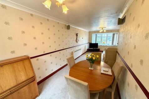 Dining Area to Living Room.jpg