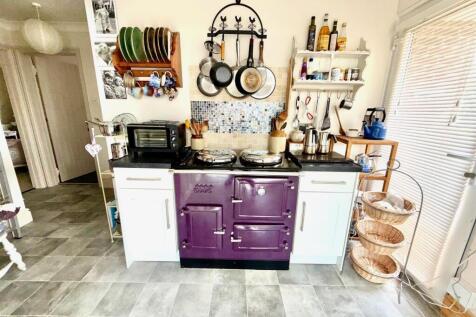 Kitchen 3.jpg