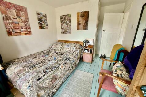 Bedroom 2.jpg
