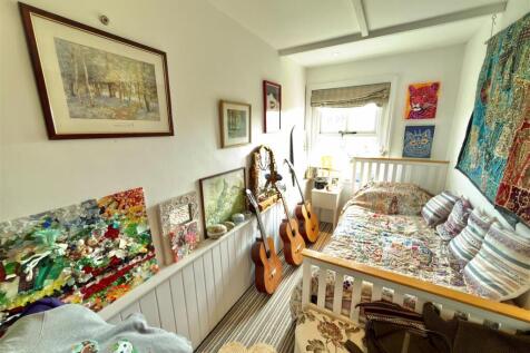 Bedroom 3.jpg