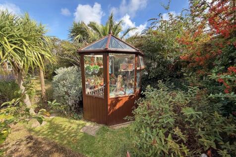 Rear Garden 4.jpg