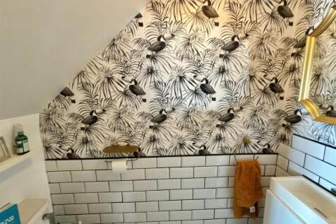 Cloakroom with WC.jpg
