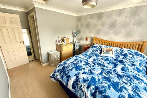 Bedroom One.jpg