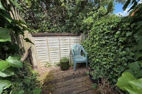 Rear Garden 5.jpg