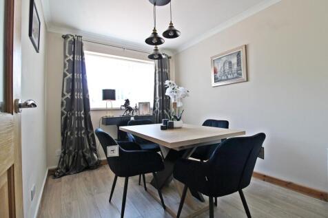 Dining Room/Bedroom