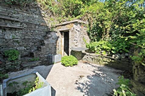 Rear Courtyard