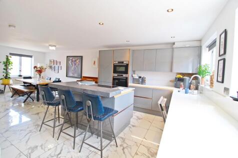 Open Plan Kitchen/Diner/Living Room