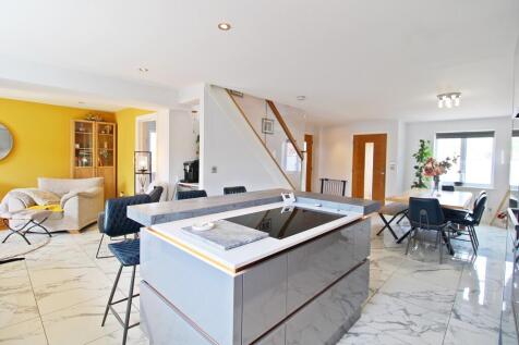 Open Plan Kitchen/Diner/Living Room