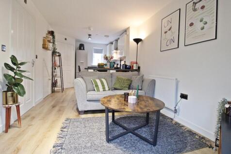 Lounge/Kitchen