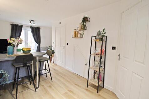 Lounge/Kitchen