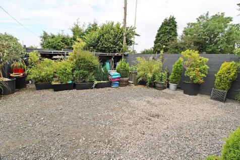 Parking/Garden