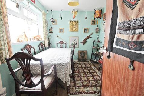 Dining Room/Bedroom