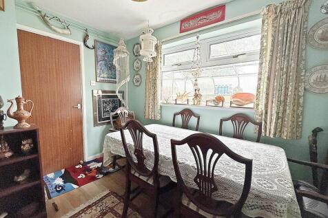 Dining Room/Bedroom