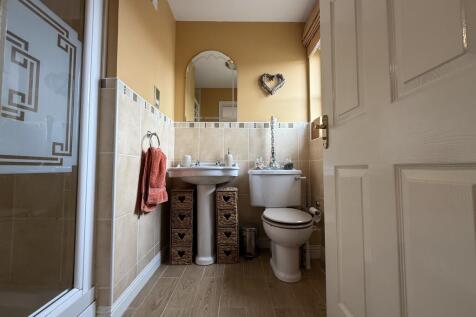 Ensuite Shower Room