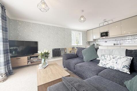 OPEN PLAN KITCHEN/DINNER/LOUNGE