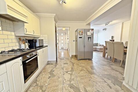 Open Plan Kitchen/Diner/Living Room