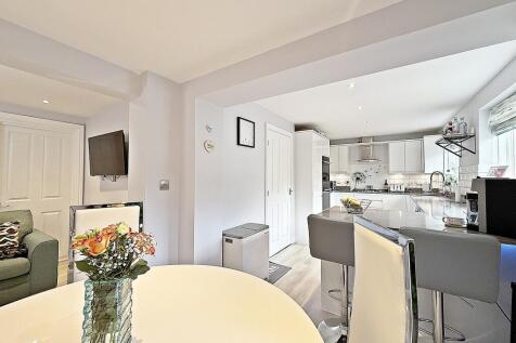 Dining/Sitting Room