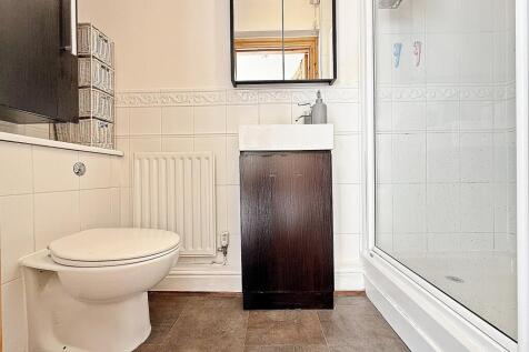 En Suite 2