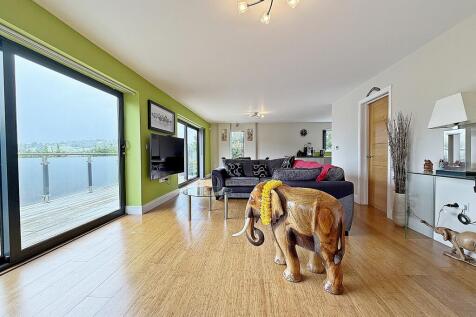 Kitchen/Diner/Living Room