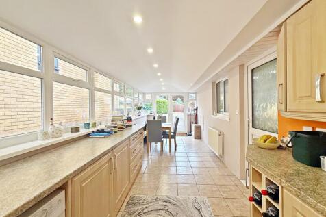 Breakfast Room