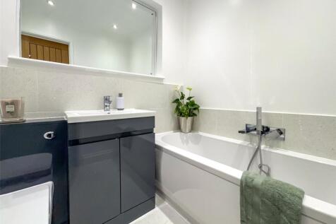 G/Floor Bathroom