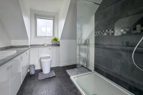 Master Ensuite