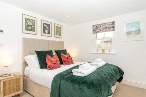 Main House Bedroom 1