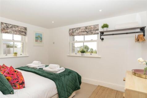 Main House Bedroom 1