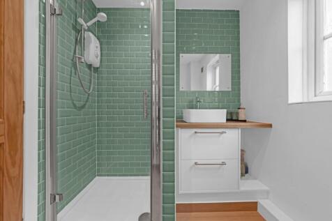 Bathroom.jpeg