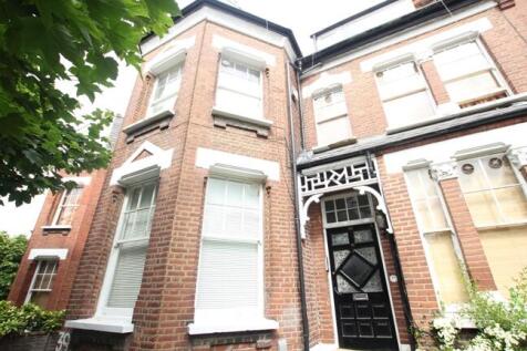 39 Church Crescent e
